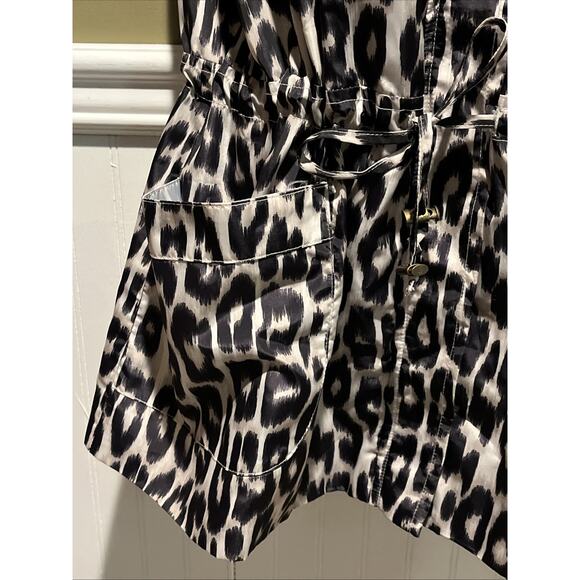 Women's Weekends by CHICOS Vest Size 2 (US Sz L) Leopard Print Black & White. - Picture 2 of 8